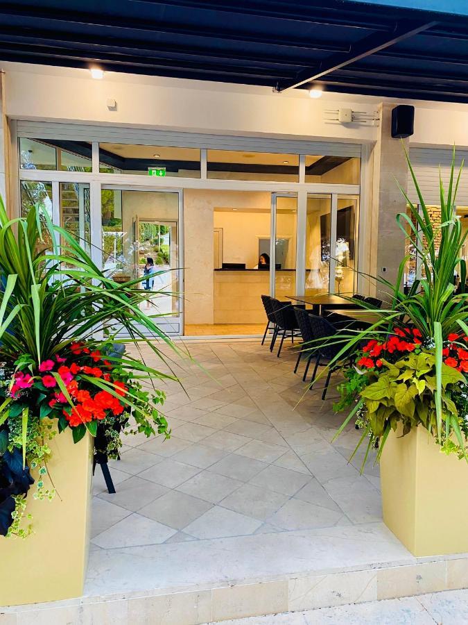 Zlatni Rat Beach Resort Bol Exterior photo